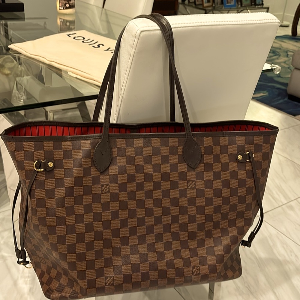 Louis Vuitton Damier Neverfull Tote GM